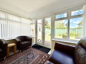 Garden Room- click for photo gallery